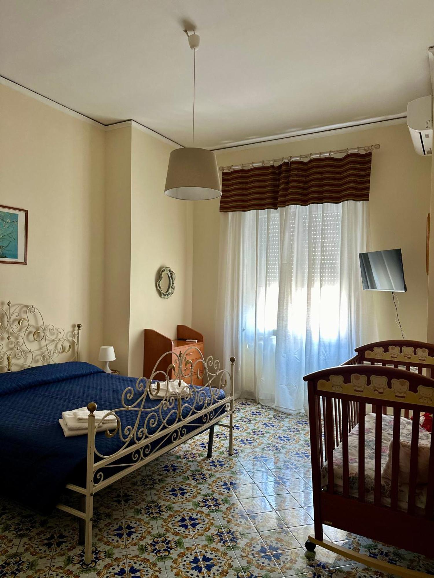 Maman Suite, City Center Near Molo Beverello Naples Exterior photo