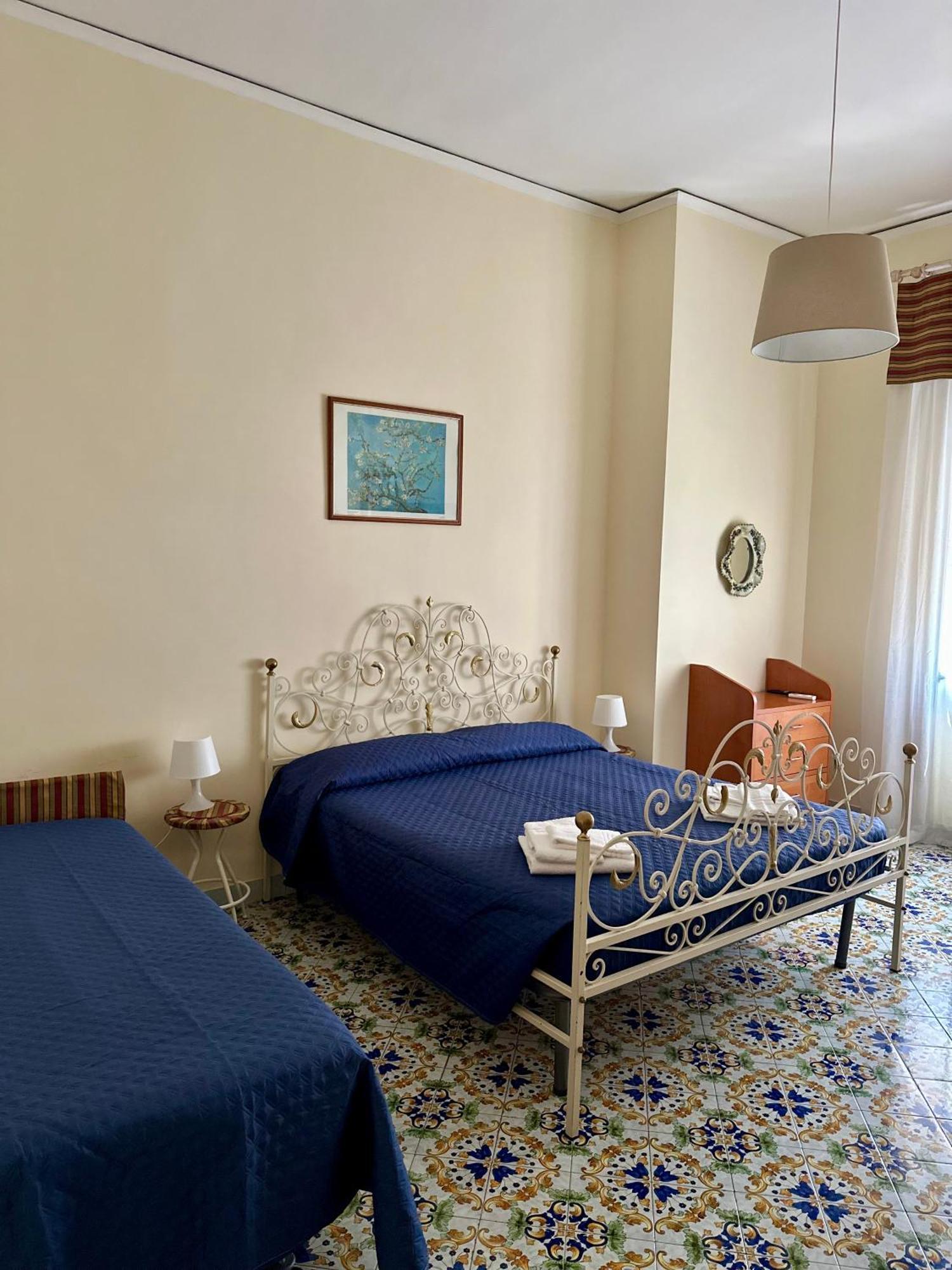 Maman Suite, City Center Near Molo Beverello Naples Exterior photo