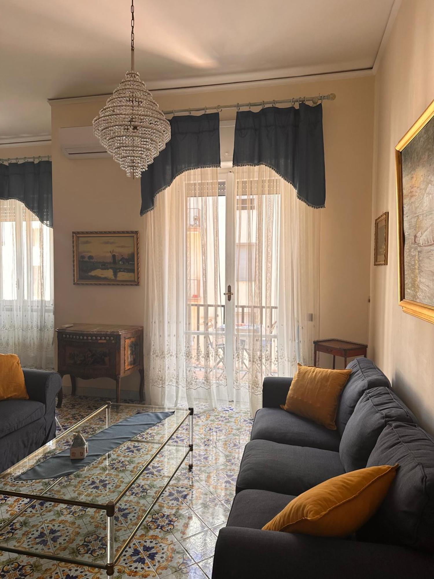 Maman Suite, City Center Near Molo Beverello Naples Exterior photo