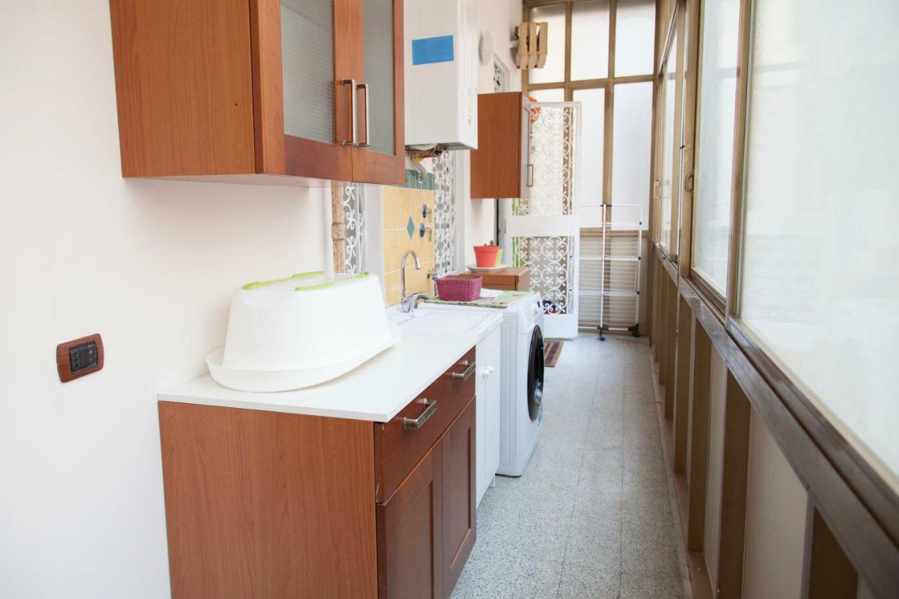 Maman Suite, City Center Near Molo Beverello Naples Exterior photo